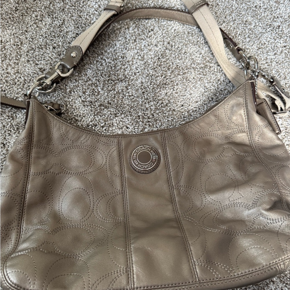 Coach Tan/Gold Shoulder Bag
